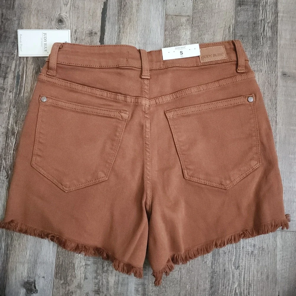 Judy Blue Denim Shorts Womens Small Brown Mid Rise Frayed Raw Hem JB150109 C